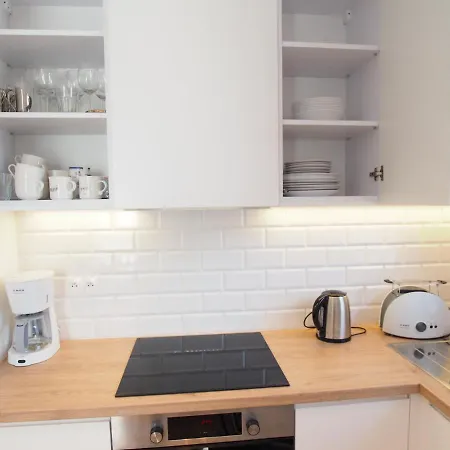 Grand-tourist Topaz Panienska Str