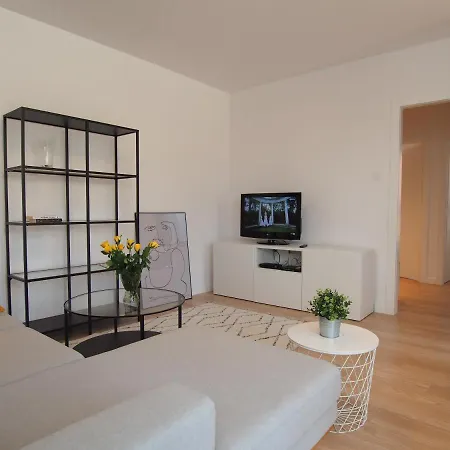 Grand-tourist Topaz Panienska Str